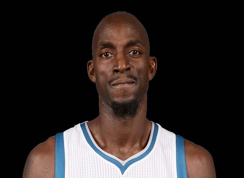How did Kevin Garnett communicate on defense so efficiently?
