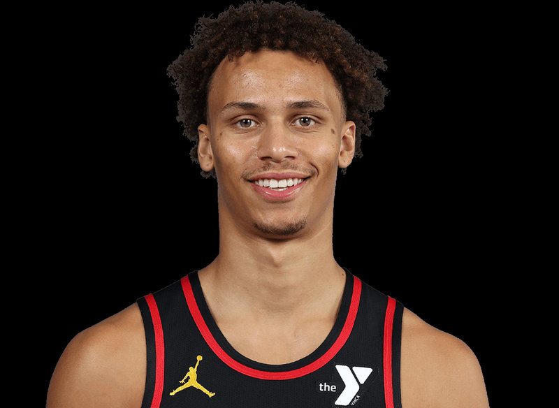 How does Dyson Daniels handle quick pick-and-rolls with minimal mistakes?