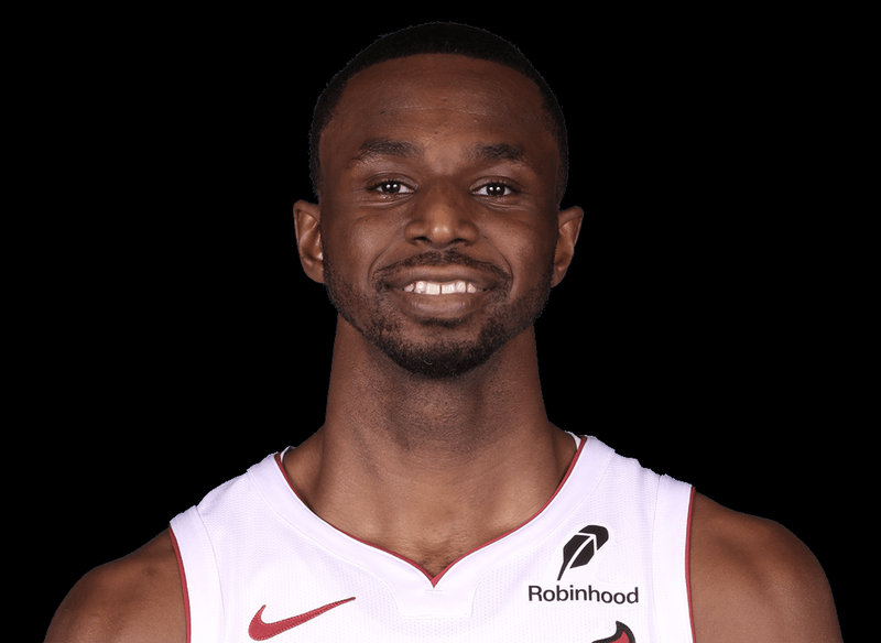 How does Andrew Wiggins respond to switch-heavy strategies on defense?